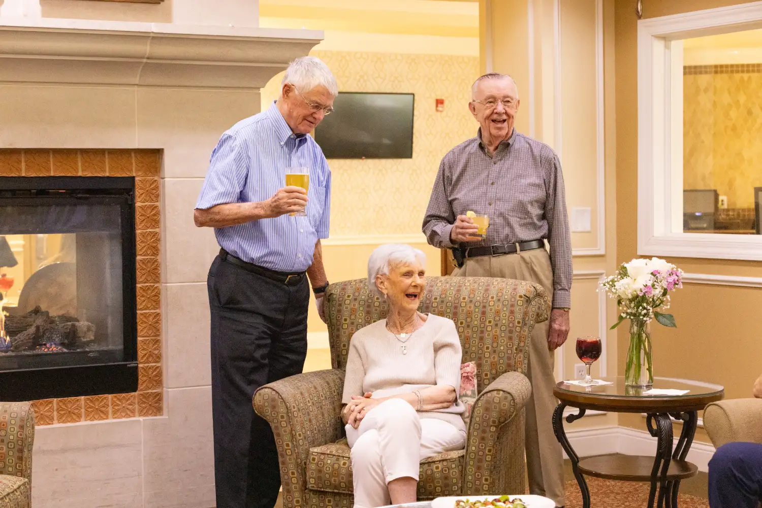 programming event at luther oaks with seniors socializing